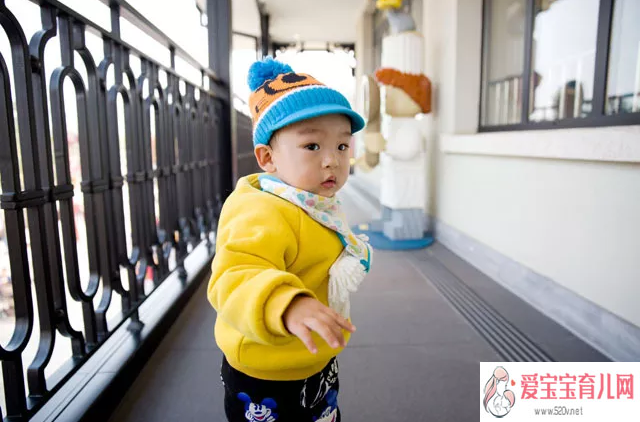 广州试管供卵包男孩，孩子走路的样子很奇怪怎么改如何纠正孩子的走路姿势