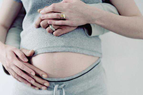 南京借腹生子电话，女性妊娠高血压的症状表现有哪些-这5个症状孕妈妈需注意