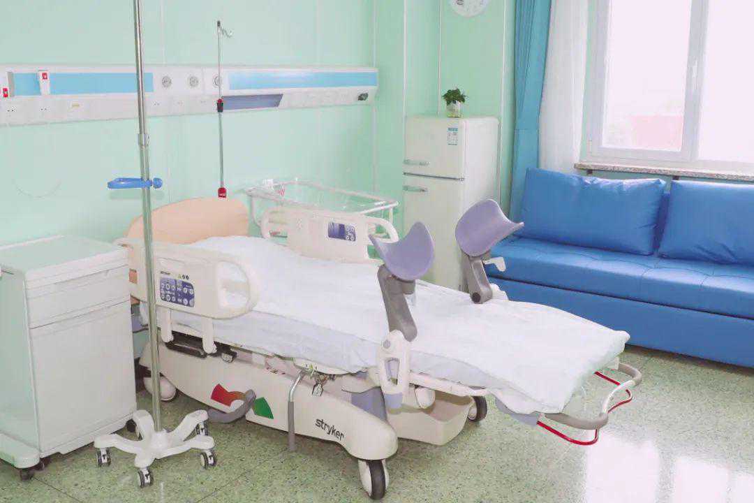 「妇产要闻」北京妇产医院围产医学部特需病房迎来第一位宝宝，母女平安！